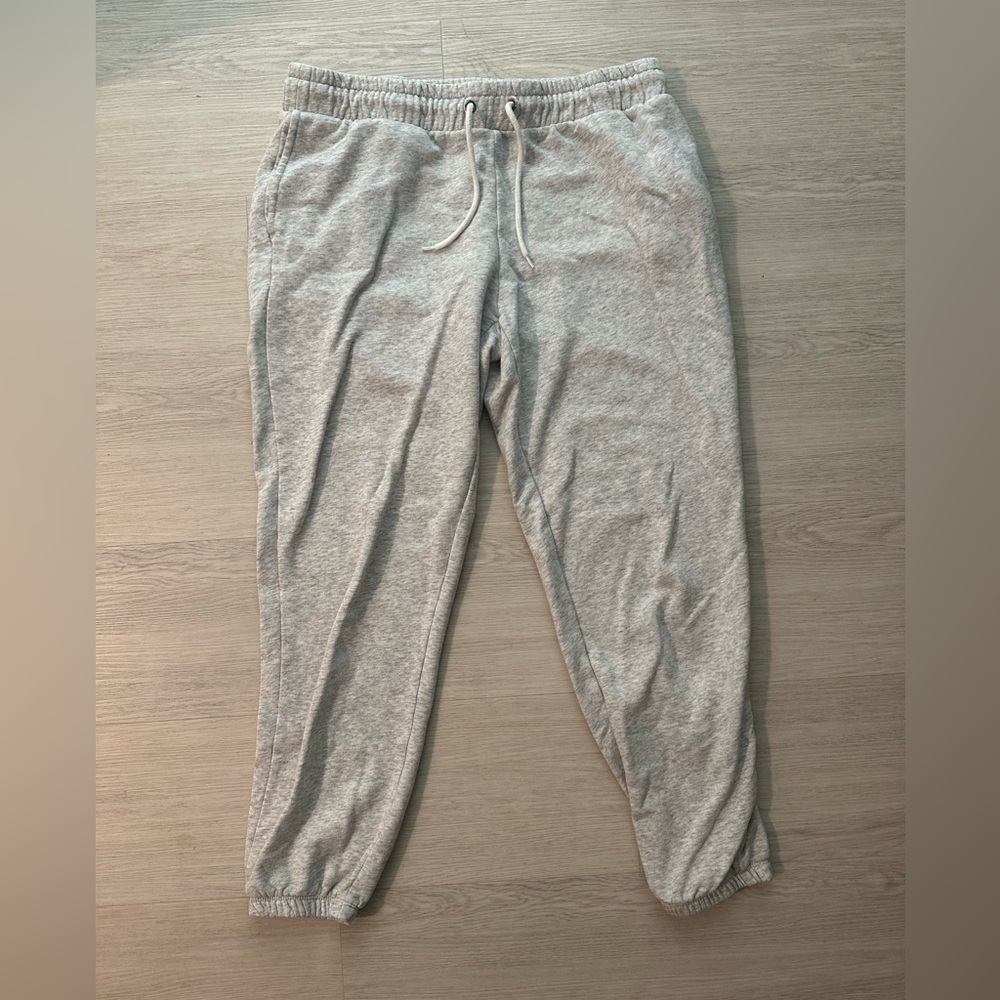 Old Navy Heather Gray Sweatpants
